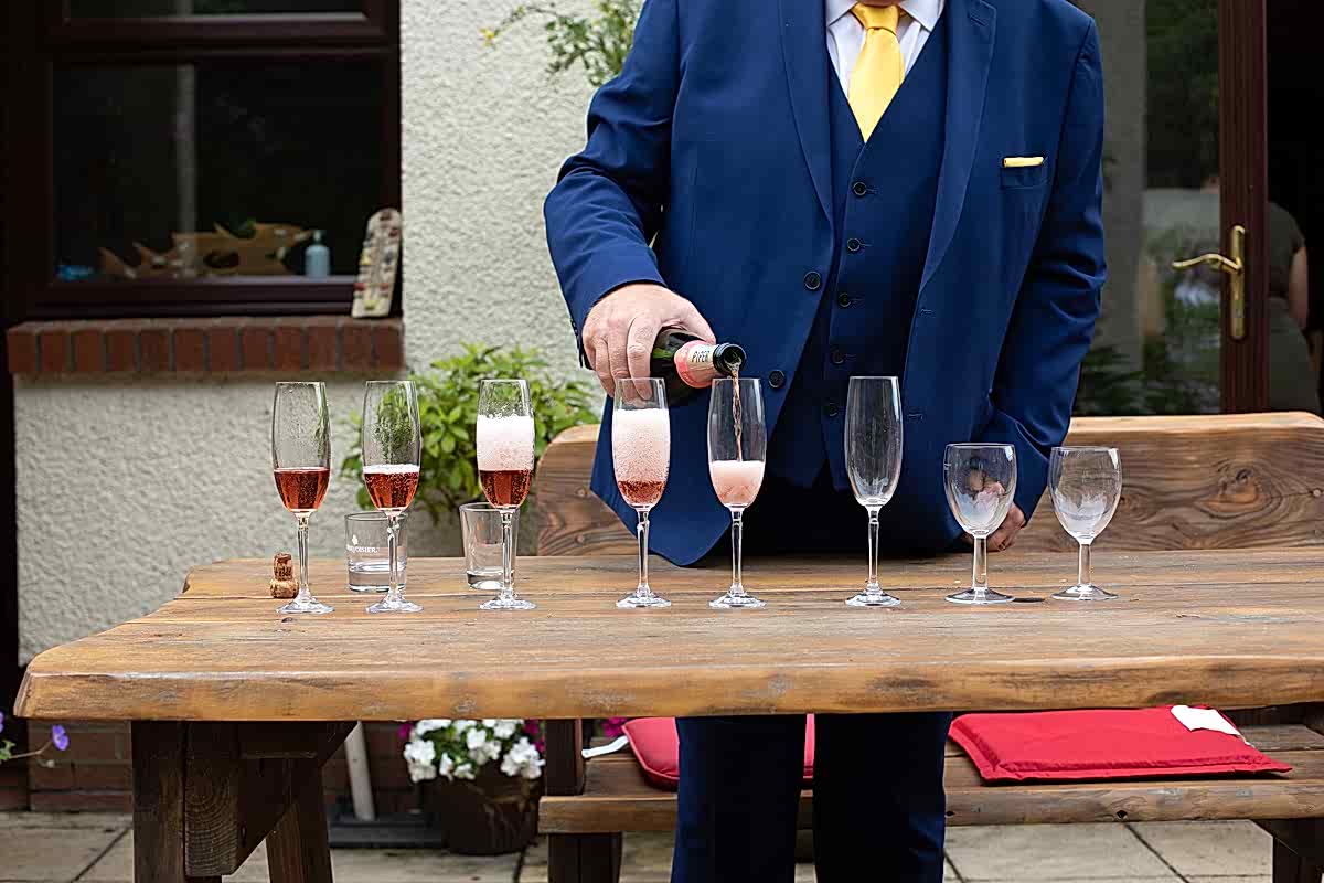 Wedding photographer Cardiff and Swansea